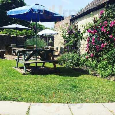 The Old Ham Tree Inn