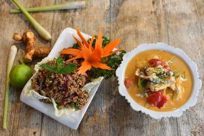 Baan Thitiya Hertford