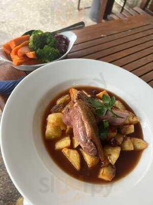 The Jolly Huntsman Inn