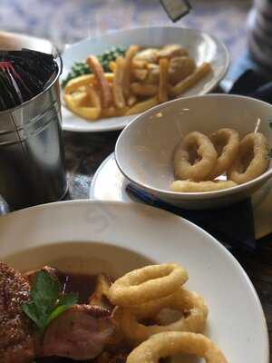 The Jolly Huntsman Inn