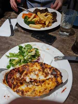 Athena Meze Bar & Restaurant