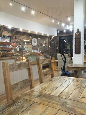 Serendipity Italian Restaurant, Coffee Shop & Cocktail Bar