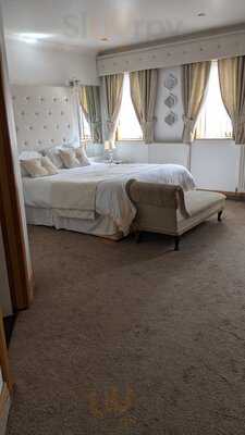 Bessemer Hotel Carvery And Grill