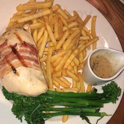 Halfway House Beefeater