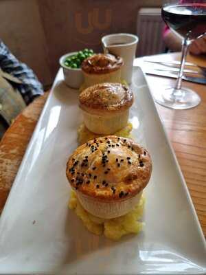 Horse & Jockey Table Table