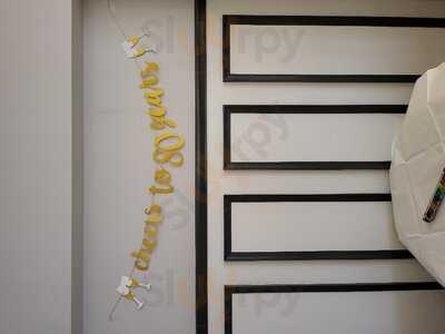 Bentleys Bar And Grill