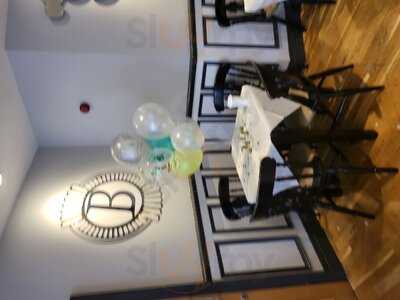 Bentleys Bar And Grill