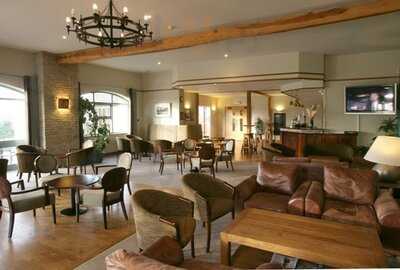 The Oak Room Restaurant & Bar At Dainton Park