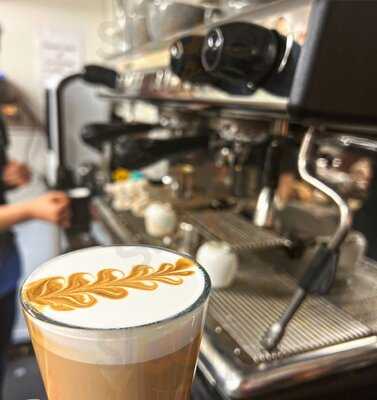 Cafe De Paris - Photo 8