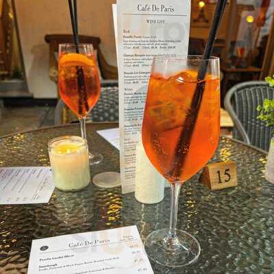 Cafe De Paris
