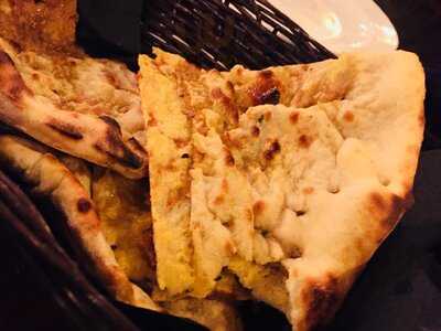 The Winyates Bar & Indian Grill