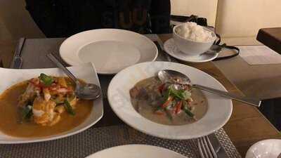 Siam Seasons Thai Restaurant