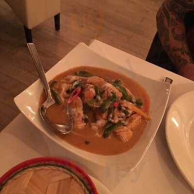 Siam Seasons Thai Restaurant