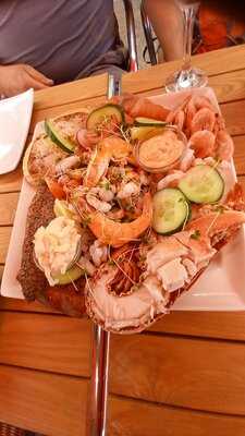 S&p Fish Shop And Cafe