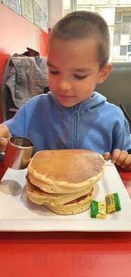 Johnny C's Bar & Bistro