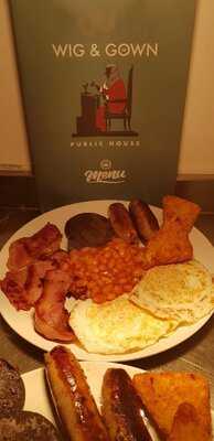 Wig & Gown