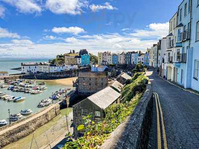 Tenby Harbour Snack Bar