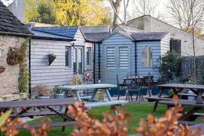 The Twelve Bells Pub And Restaurant