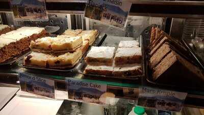 Ben Lora Cafe & Bookshop