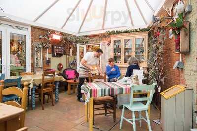 Penningtons Coffee Shop