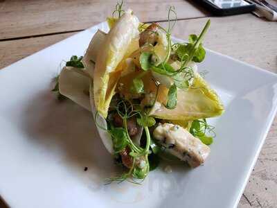 Kings Arms Hotel And Restaurant