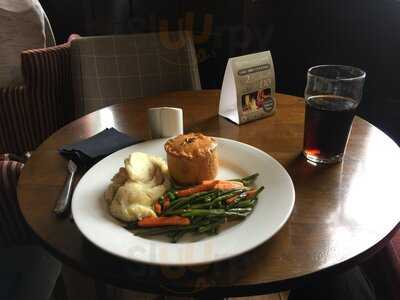 Kings Arms Hotel And Restaurant