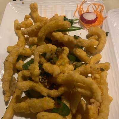 Toho 35 Cocktail Lounge & Restaurant