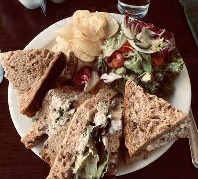 Harbour View Bistro & Bar