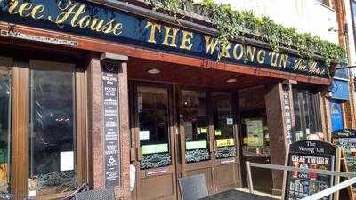 The Wrong 'un - J D Wetherspoon