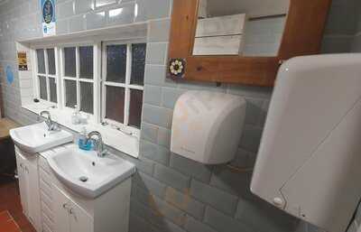 The Swan Foodhouse & Bar