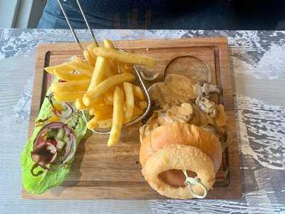 Coasters Bistro & Bar