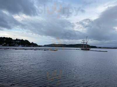 Coasters Bistro & Bar