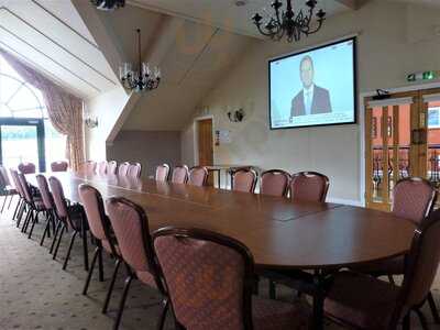 Edwards Bar & Restaurant At Bromsgrove Golf Centre