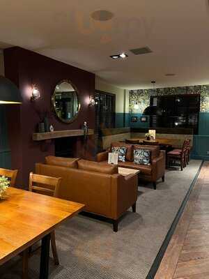 Edwards Bar & Restaurant At Bromsgrove Golf Centre