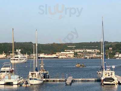 Waypoint Bar & Grill