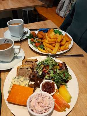 Cafe & Deli On The Sands