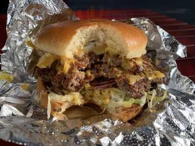 Mil's Burger's And Shakes