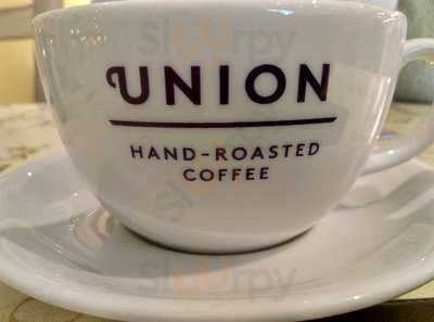 Black Cat Coffee Shop