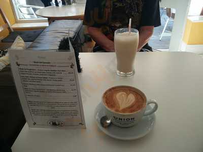 Black Cat Coffee Shop