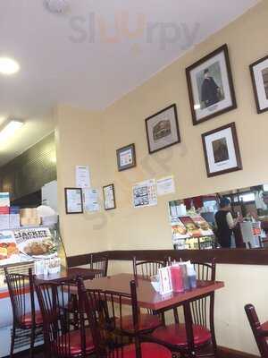 Britannia Cafe - Photo 8