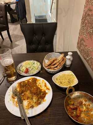 Akash Indian Tandoori Restaurant