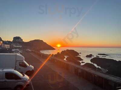 The Pier Brewery Tap & Grill