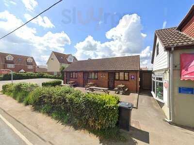 Holly's Diner & Crouch Motel