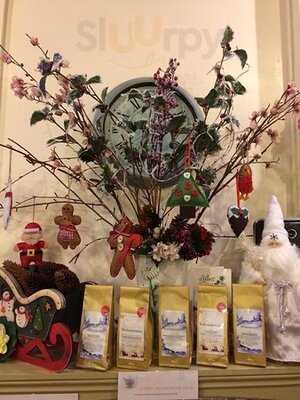 Lily’s Vintage Cafe