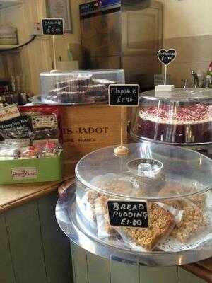 Lily’s Vintage Cafe