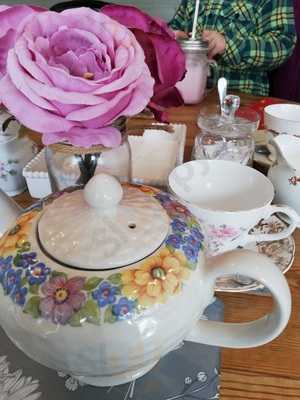 Lily’s Vintage Cafe