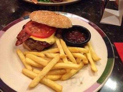 Frankie & Benny's