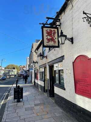 The Red Lion