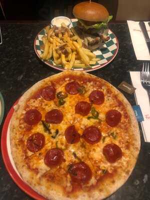 Frankie & Benny's