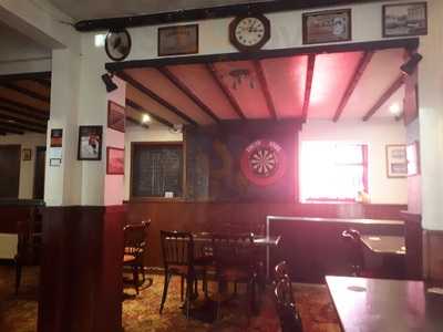 Simeon Arms Entertainment